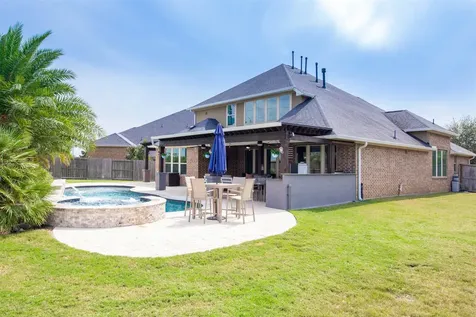 4902 Cancun Hills Court Fulshear TX 77441