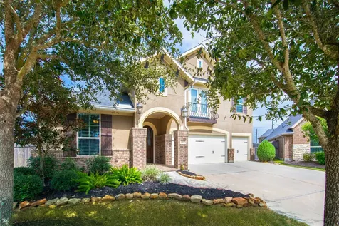4902 Cancun Hills Court Fulshear TX 77441