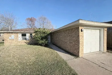 214 S Texas Street Texas City TX 77591