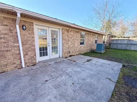 214 S Texas Street Texas City TX 77591