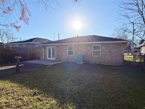 214 S Texas Street Texas City TX 77591