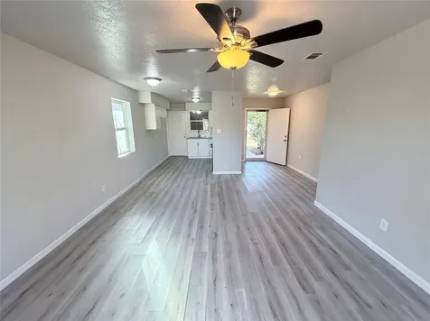 214 S Texas Street Texas City TX 77591