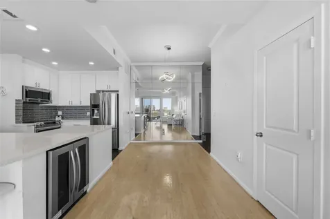 3505 Sage Road 1905 Houston TX 77056
