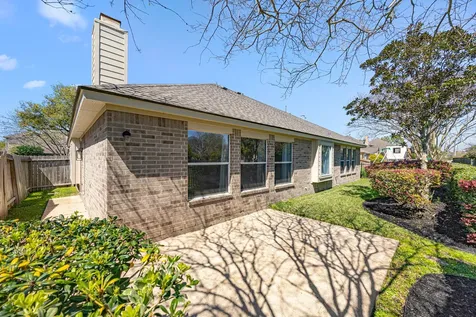 1489 Garden Lakes Drive Friendswood TX 77546