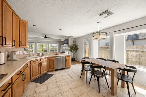 1489 Garden Lakes Drive Friendswood TX 77546