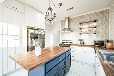 4016 Avenue Q 1/2 Santa Fe TX 77510