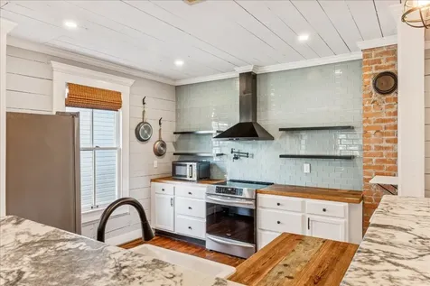 2520 Avenue L Galveston TX 77550
