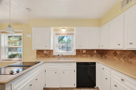 5442 Darnell Street Houston TX 77096