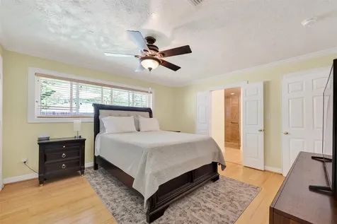 5442 Darnell Street Houston TX 77096