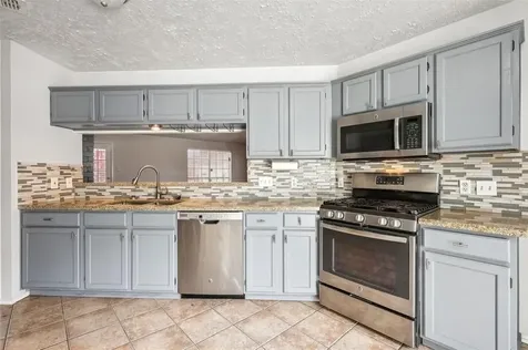 2006 Wildwood Ridge Drive Missouri City TX 77489