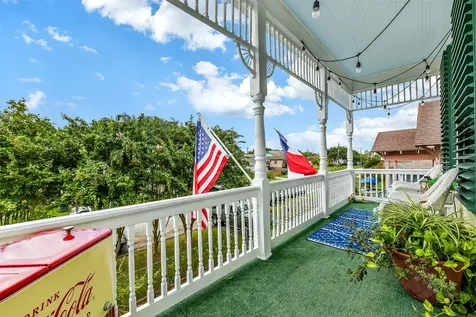 4506 Avenue K Galveston TX 77551