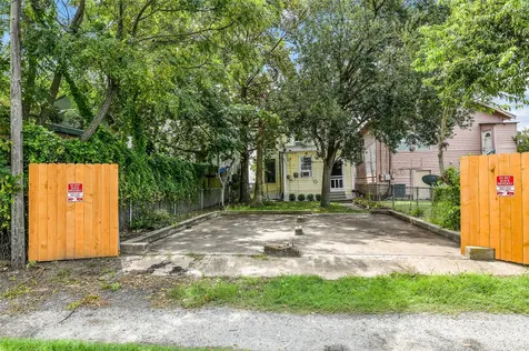 4506 Avenue K Galveston TX 77551