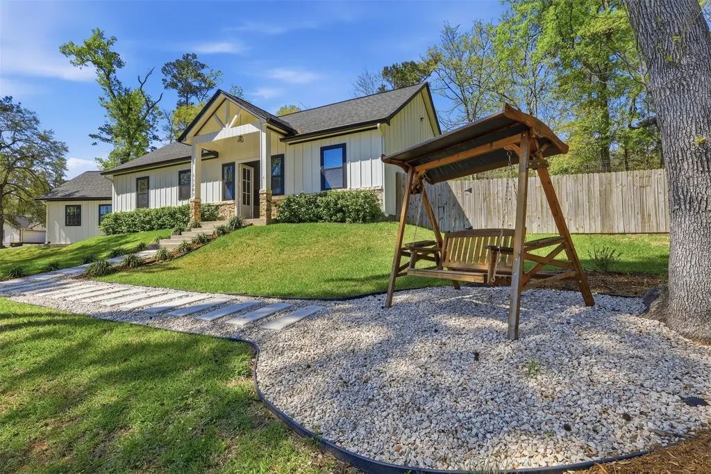 13203 Royal Shores Drive Conroe TX 77303