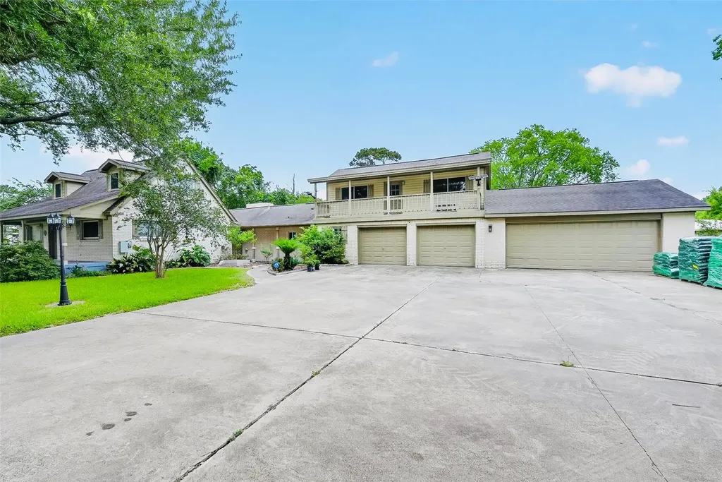17125 County Road 127 Pearland TX 77581