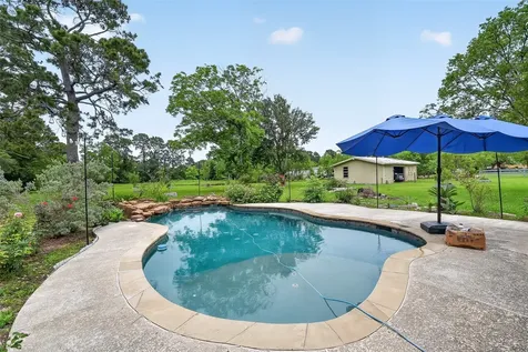17125 County Road 127 Pearland TX 77581