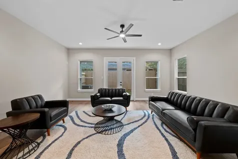 1438-A Dian Street Houston TX 77008