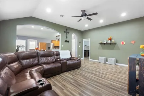 13184 Lake Breeze Lane Willis TX 77318