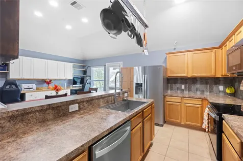 13184 Lake Breeze Lane Willis TX 77318
