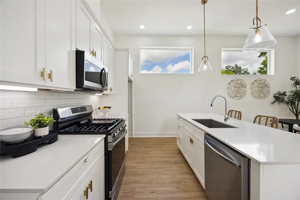 835 Rachel Street E Houston TX 77091