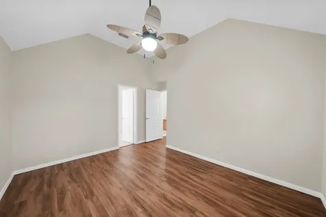 722 Regency Court Friendswood TX 77546