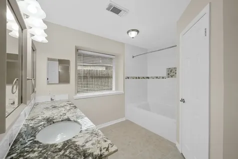 722 Regency Court Friendswood TX 77546