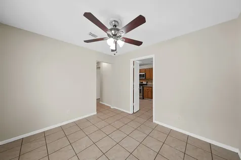 722 Regency Court Friendswood TX 77546