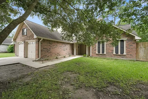722 Regency Court Friendswood TX 77546