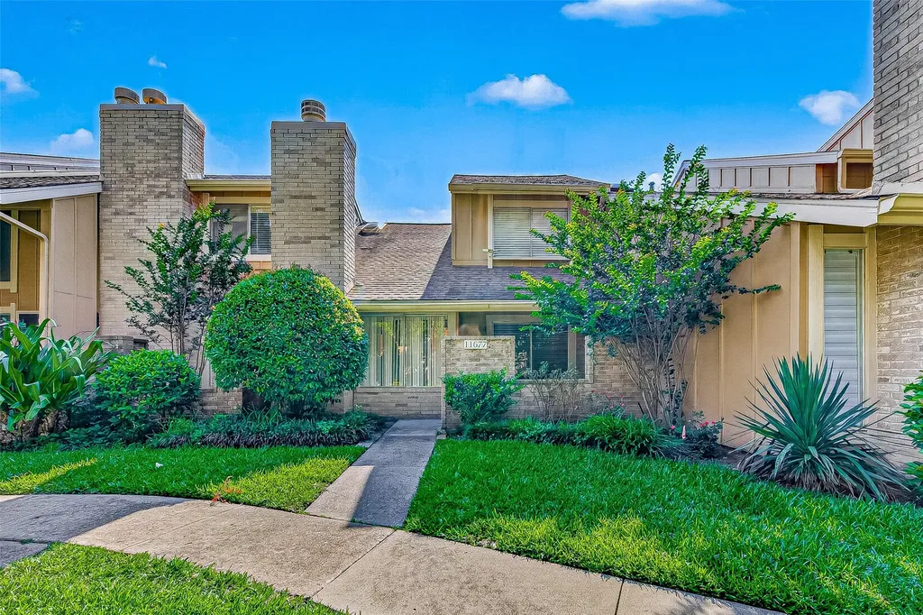 11677 Village Place Drive Houston TX 77077