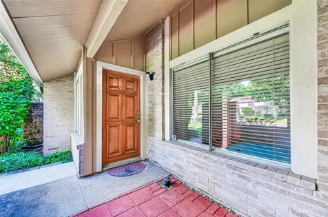 11677 Village Place Drive Houston TX 77077