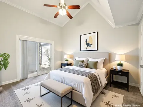 64 Hideaway Drive Friendswood TX 77546