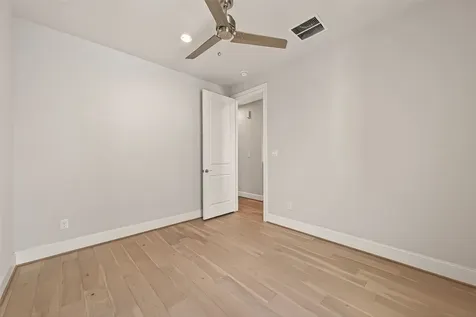 2218 Lou Ellen Lane C Houston TX 77018