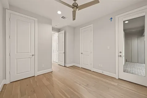 2218 Lou Ellen Lane C Houston TX 77018