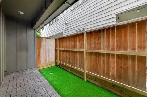 2218 Lou Ellen Lane C Houston TX 77018