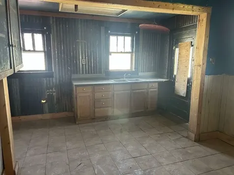115 E Hallie Street Floydada TX 79235