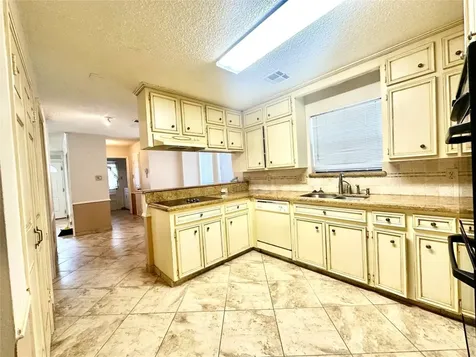 2058 Parkdale Drive Houston TX 77339