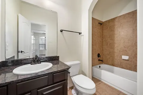 107 Bella Sole Shenandoah TX 77381