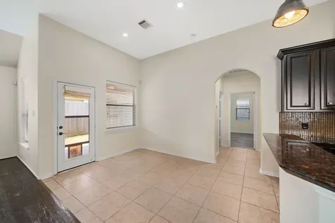 107 Bella Sole Shenandoah TX 77381