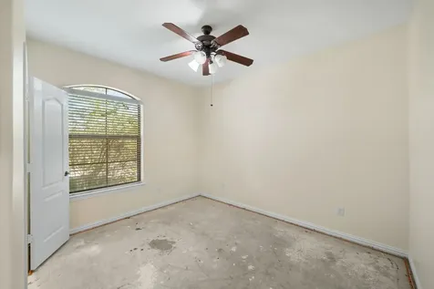 107 Bella Sole Shenandoah TX 77381