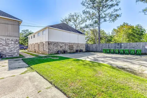 702 Lyle West Avenue C Cleveland TX 77327