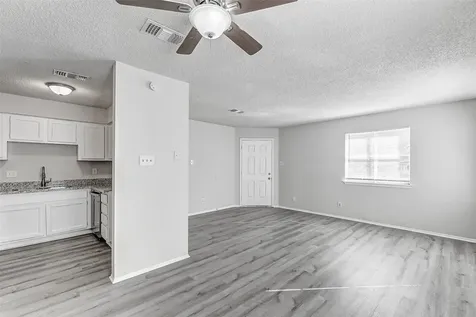 702 Lyle West Avenue C Cleveland TX 77327