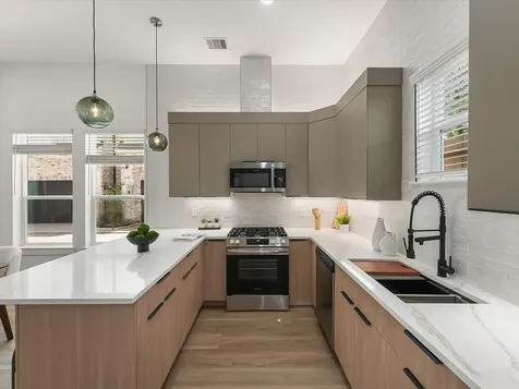 2595 Paul Quinn Street Houston TX 77091