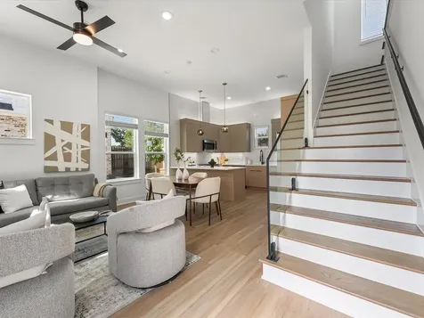 2595 Paul Quinn Street Houston TX 77091