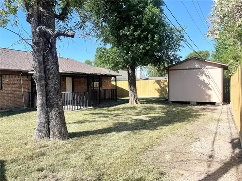 927 Greatwood Drive Houston TX 77013