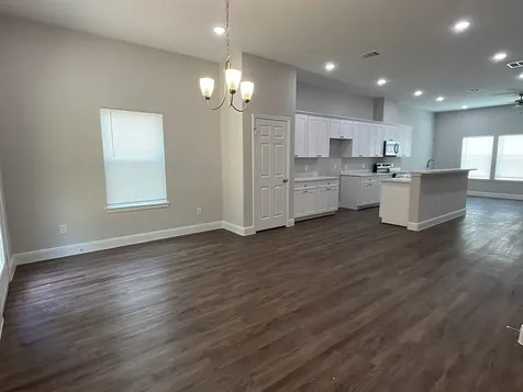 832 Elkhart Street C Houston TX 77091
