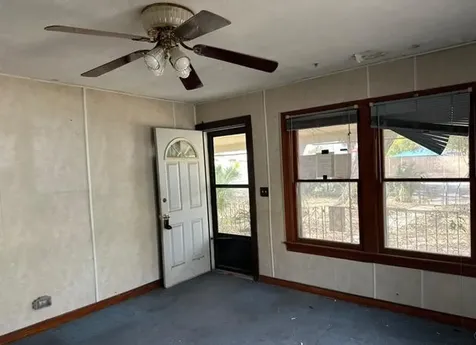 706 Pearson Street Natalia TX 78059