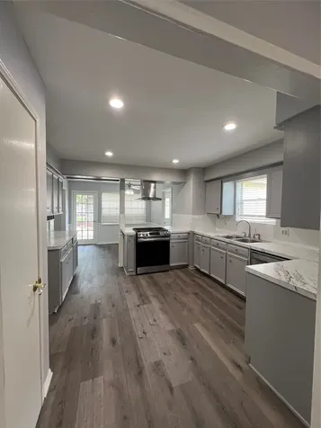 2015 Hamlin Valley Drive Houston TX 77090