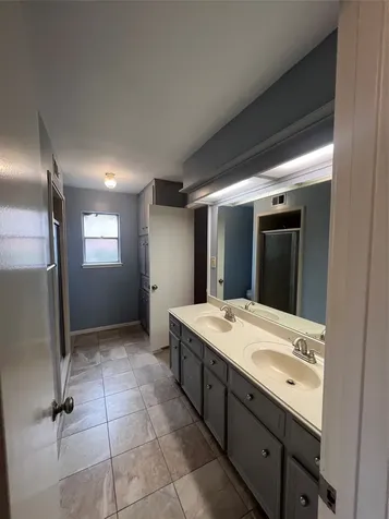 2015 Hamlin Valley Drive Houston TX 77090