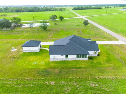 395 Brahman Trail Angleton TX 77515