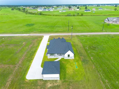 395 Brahman Trail Angleton TX 77515