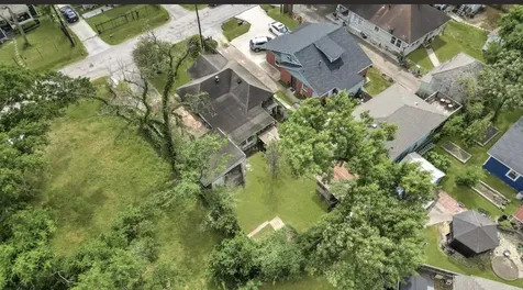 209 Frawley Street Houston TX 77009